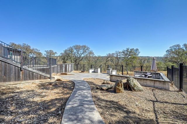 4020 Saddlehorn Ct, Shingle Springs, CA 95682