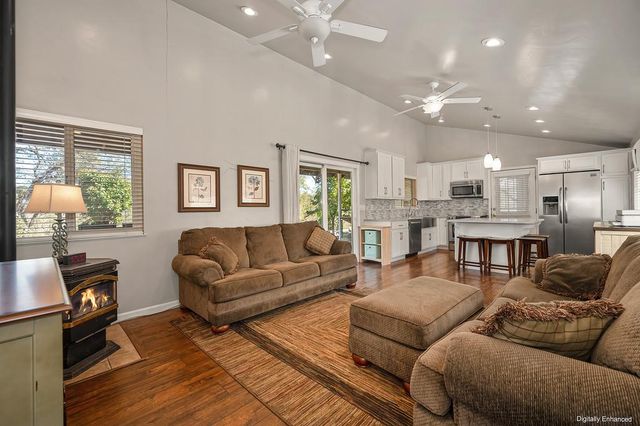 4020 Saddlehorn Ct, Shingle Springs, CA 95682