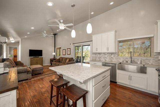 4020 Saddlehorn Ct, Shingle Springs, CA 95682