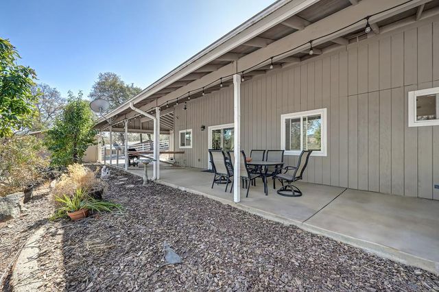 4020 Saddlehorn Ct, Shingle Springs, CA 95682