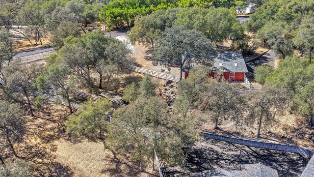 4020 Saddlehorn Ct, Shingle Springs, CA 95682