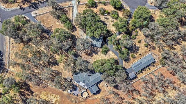 4020 Saddlehorn Ct, Shingle Springs, CA 95682