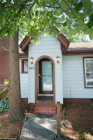 1009 E Leicester AVE, Norfolk, VA 23503