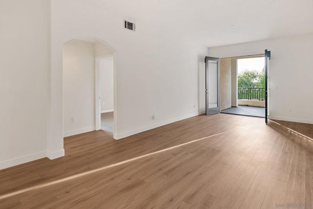 3275 5Th Ave 306, San Diego, CA 92103