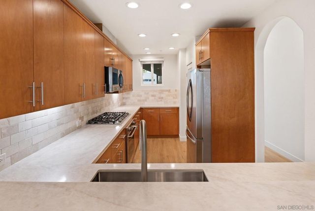 3275 5Th Ave 306, San Diego, CA 92103