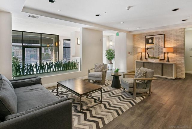 3275 5Th Ave 306, San Diego, CA 92103