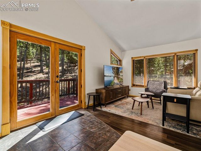 951 Kings Crown Road, Woodland Park, CO 80863