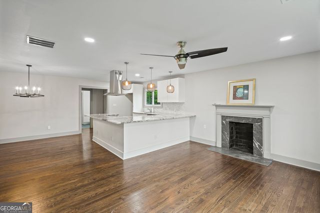 664 Florence Place NW, Atlanta, GA 30318