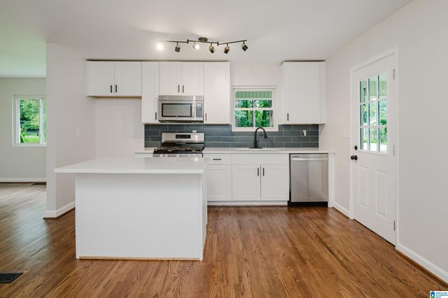 1454 GOLDEN DRIVE, Bessemer, AL 35023