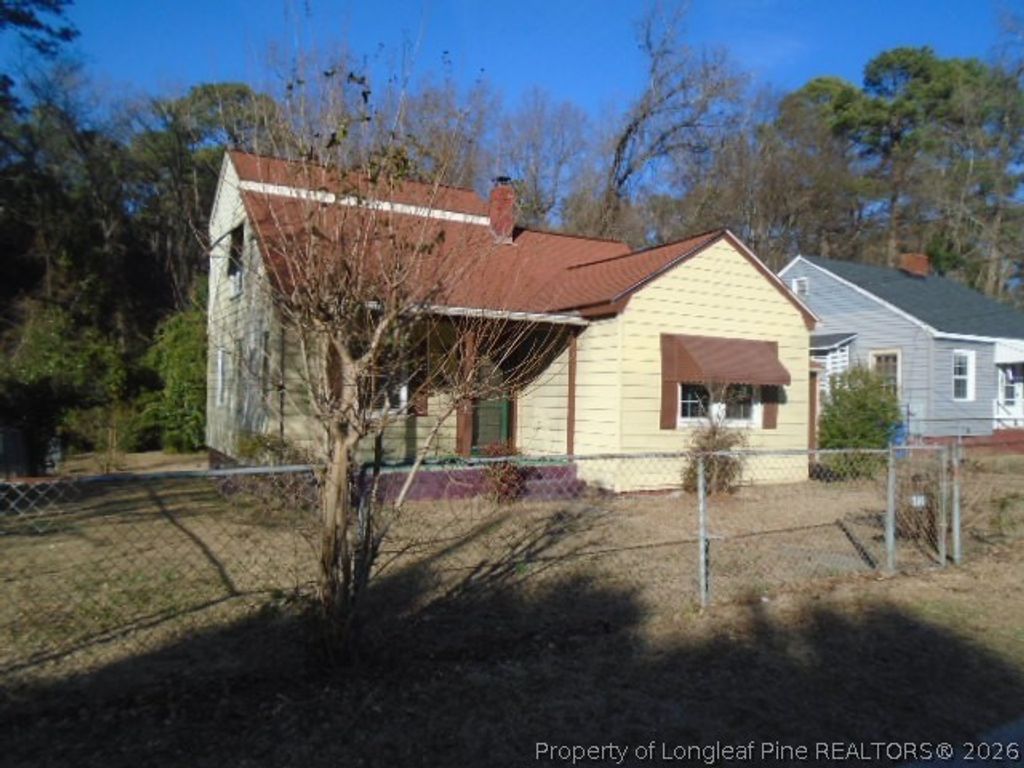 310 Hawthorne Road, Fayetteville, NC 28301 — exterior