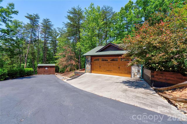 389 Woodgate Drive, Bostic, NC 28018