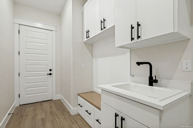 157 Estates Dr, La Vernia, TX 78121