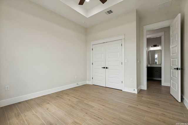 157 Estates Dr, La Vernia, TX 78121