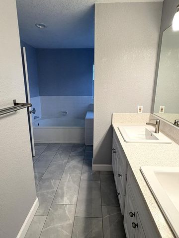 4 Coso Court, Sacramento, CA 95838