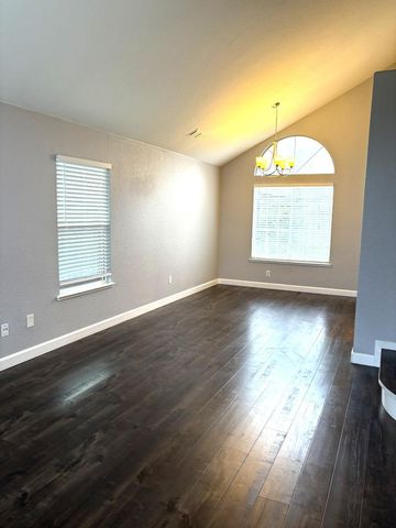 4 Coso Court, Sacramento, CA 95838