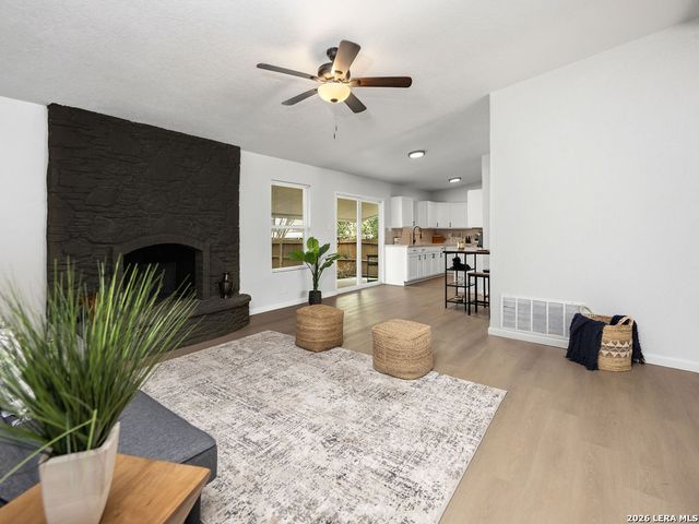 612 Jamie Sue, Converse, TX 78109