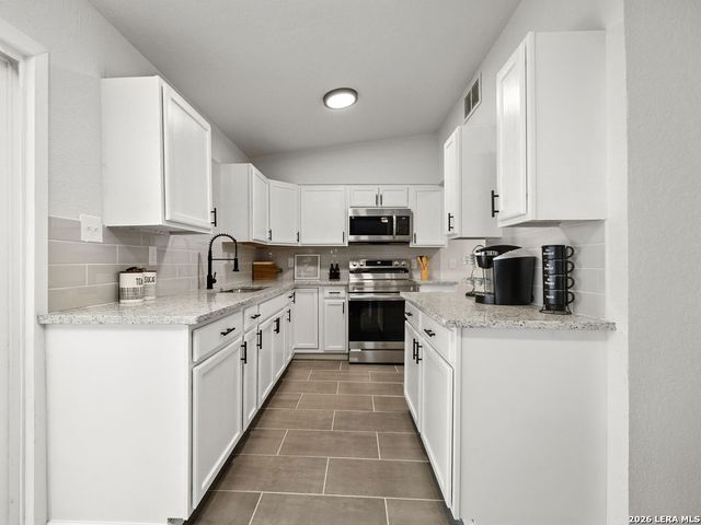 612 Jamie Sue, Converse, TX 78109