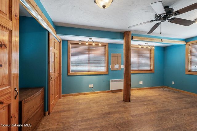 9067 W COEUR D ALENE DR, Spirit Lake, ID 83869