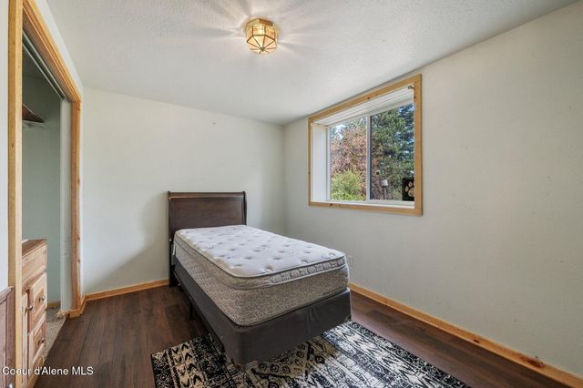 9067 W COEUR D ALENE DR, Spirit Lake, ID 83869