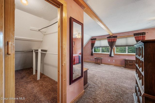 9067 W COEUR D ALENE DR, Spirit Lake, ID 83869