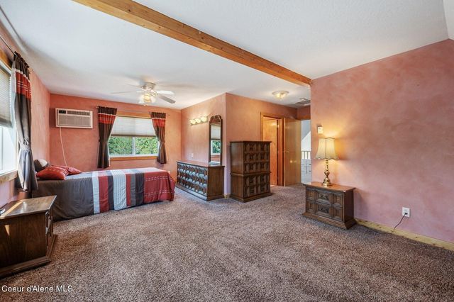 9067 W COEUR D ALENE DR, Spirit Lake, ID 83869