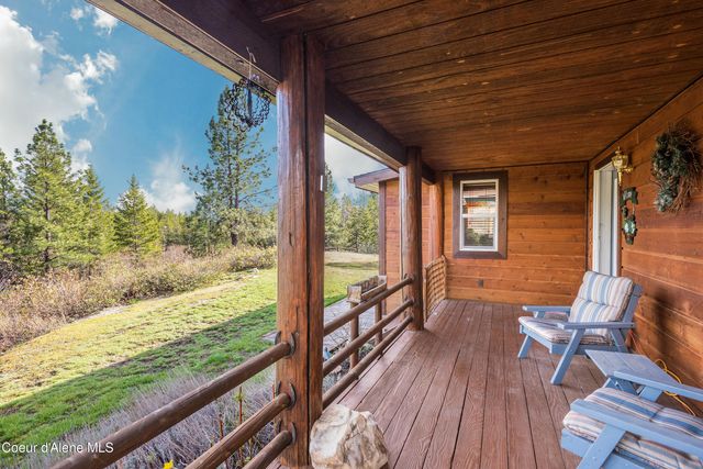 9067 W COEUR D ALENE DR, Spirit Lake, ID 83869
