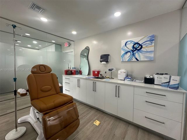 6443 Bird Rd, Miami, FL 33155