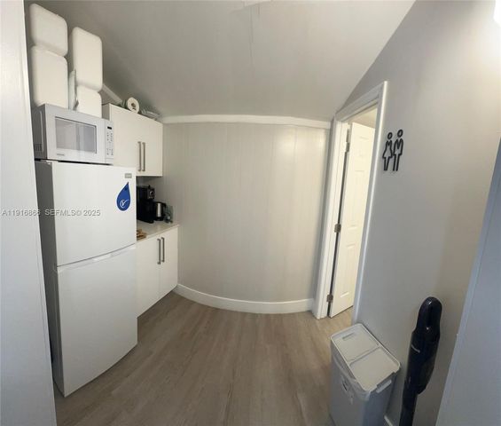 6443 Bird Rd, Miami, FL 33155