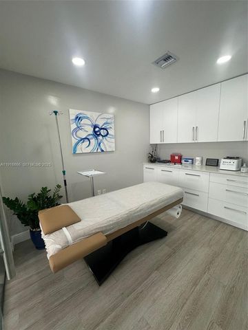 6443 Bird Rd, Miami, FL 33155