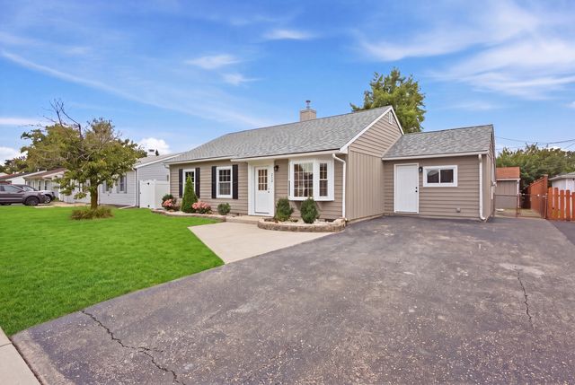 512 Concord Avenue, Romeoville, IL 60446