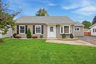 512 Concord Avenue, Romeoville, IL 60446