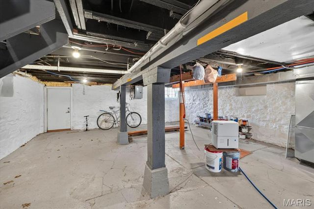 4059 Castleman Avenue, St Louis, MO 63110