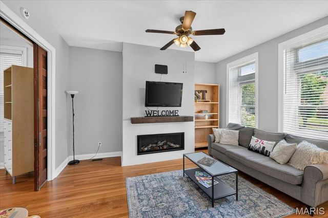 4059 Castleman Avenue, St Louis, MO 63110
