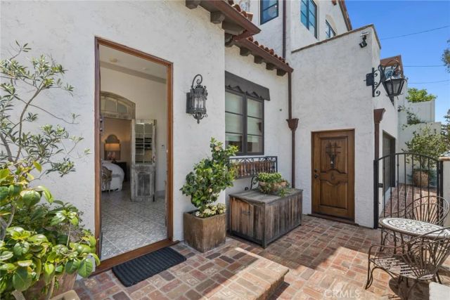 541 Hazel, Corona Del Mar, CA 92625