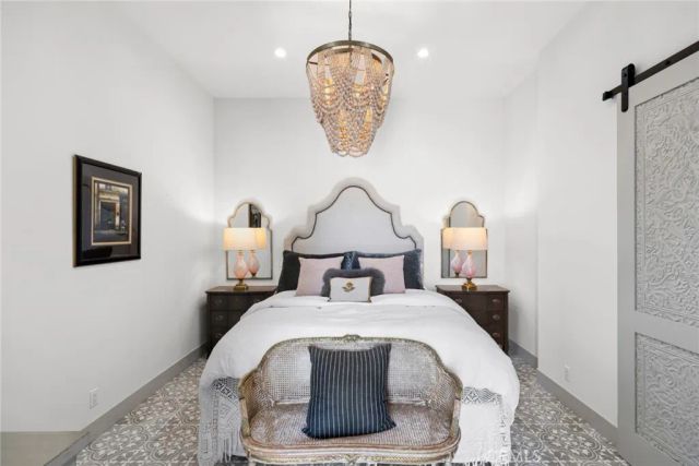 541 Hazel, Corona Del Mar, CA 92625