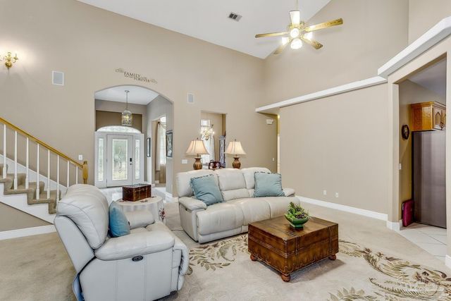 1363 Water Oaks Trl, Cantonment, FL 32533