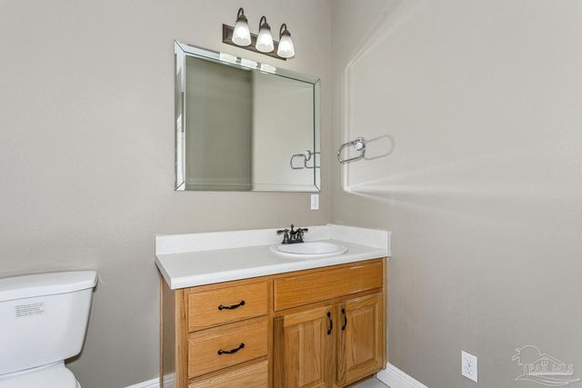 1363 Water Oaks Trl, Cantonment, FL 32533