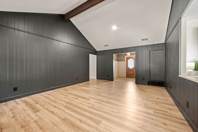 4105 Hemlock Street, Fort Worth, TX 76137