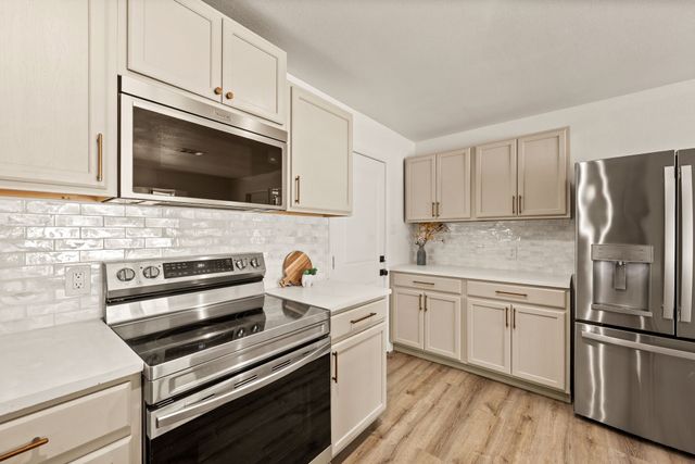 4105 Hemlock Street, Fort Worth, TX 76137