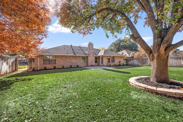 4105 Hemlock Street, Fort Worth, TX 76137