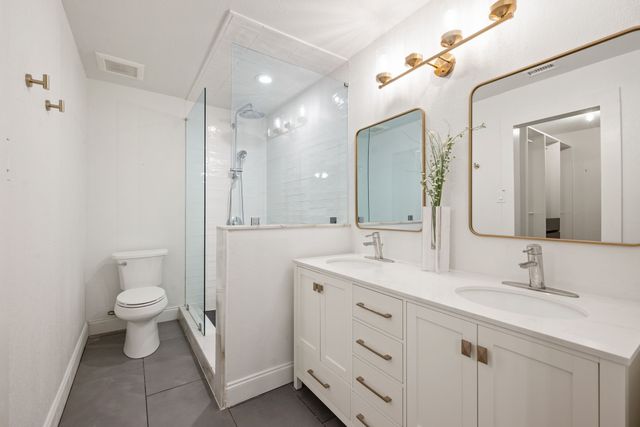 4105 Hemlock Street, Fort Worth, TX 76137