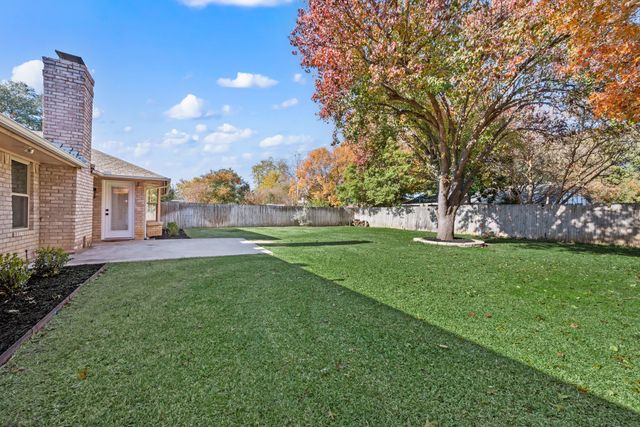 4105 Hemlock Street, Fort Worth, TX 76137