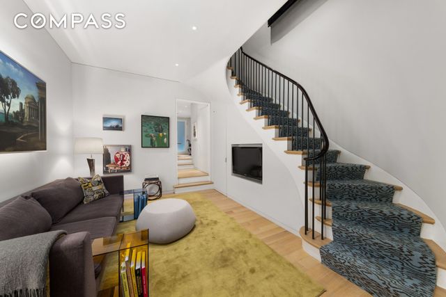 309 W 80th Street, New York City, NY 10024