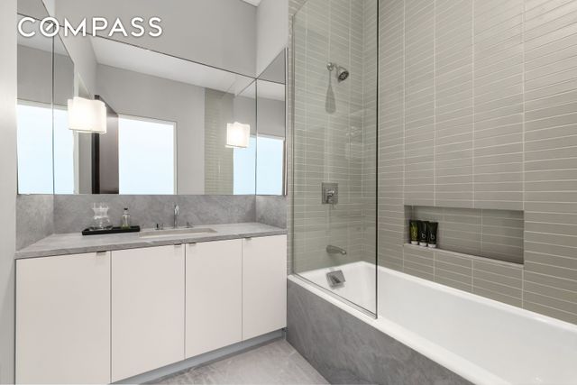 309 W 80th Street, New York City, NY 10024