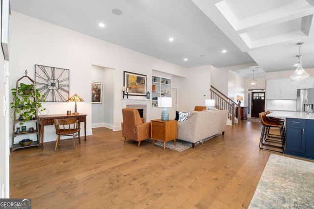 912 Lucky Lane, Woodstock, GA 30188