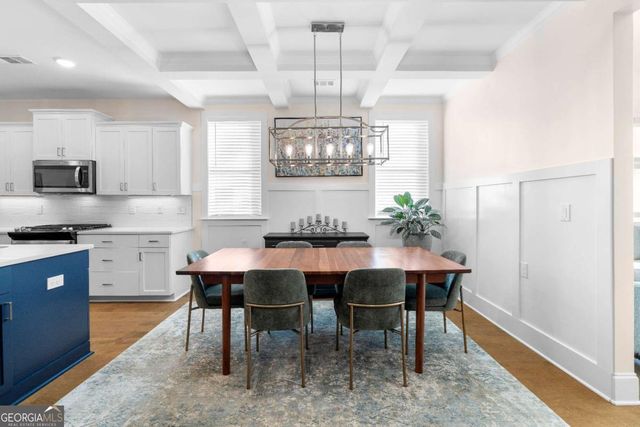 912 Lucky Lane, Woodstock, GA 30188