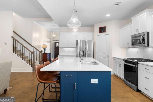 912 Lucky Lane, Woodstock, GA 30188