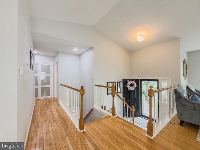 5 TRIPOLEY CT, Gaithersburg, MD 20878