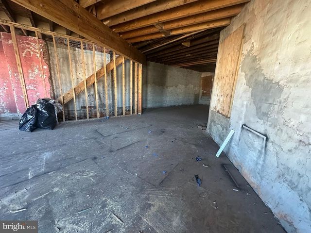 4434 LANCASTER AVE, Philadelphia, PA 19104