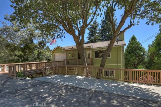 31095 Old City Creek Rd, Running Springs, CA 92382